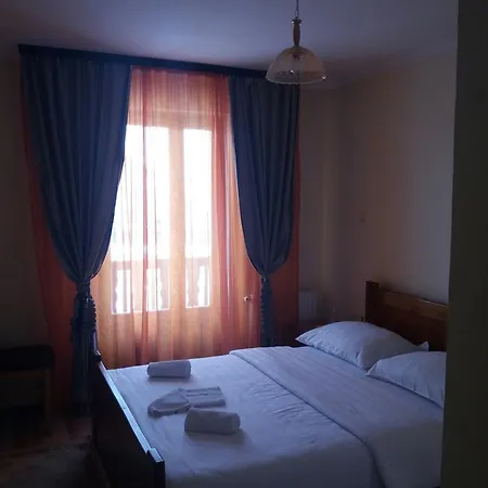 모텔 Restoran Gurman